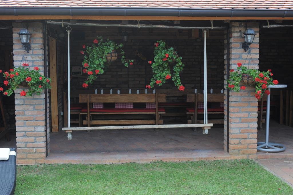 Apartmani Spoljar Zupanja Exterior foto