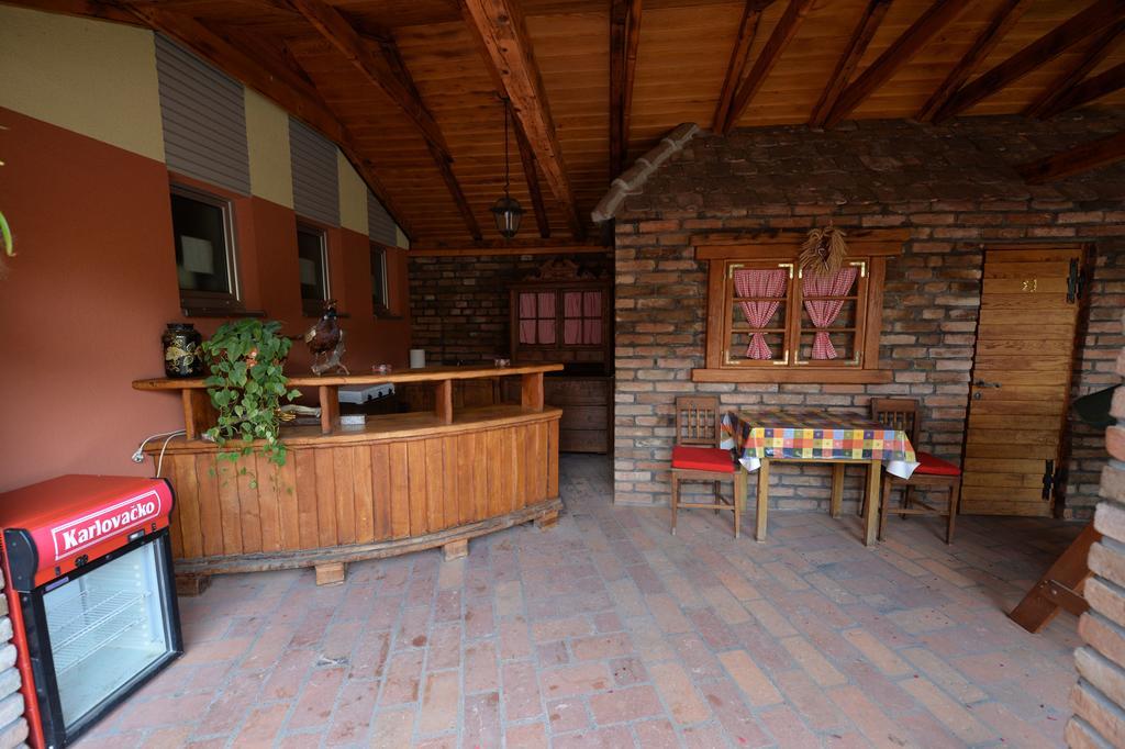 Apartmani Spoljar Zupanja Exterior foto