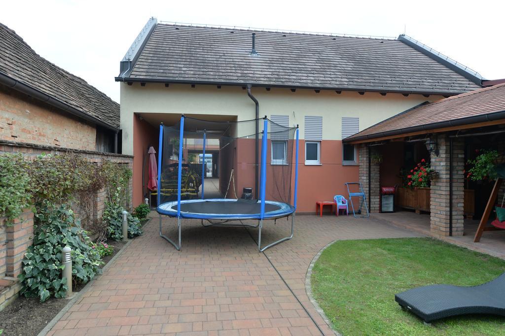Apartmani Spoljar Zupanja Exterior foto